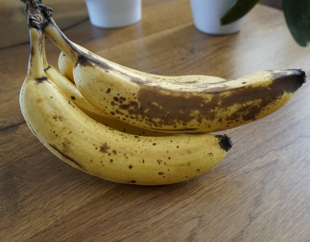 Wie oft kann man mit Bananenschalen-Dünger düngen